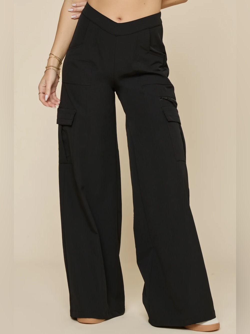 Popflex Y2K Cargo Pant In Black - Medium Petite